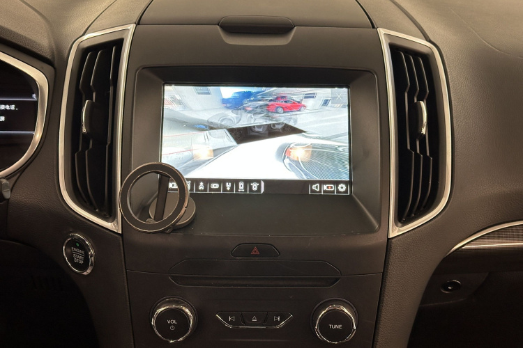 Ford Edge 2017 صورة سيارة #19