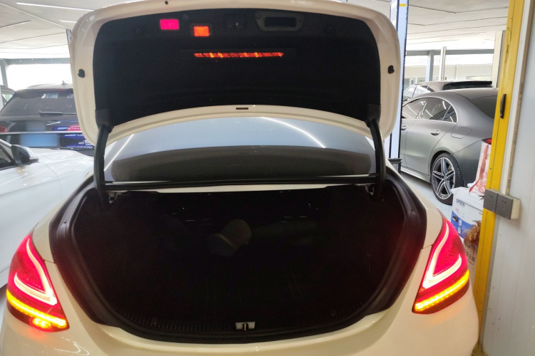 Mercedes-Benz C Class 2021 car image #19