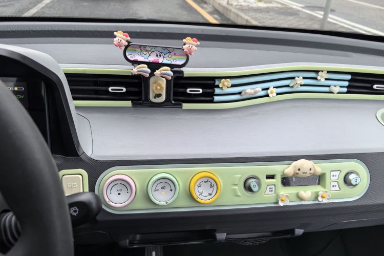 Wuling Hongguang MINI EV 2021 immagine di auto #19