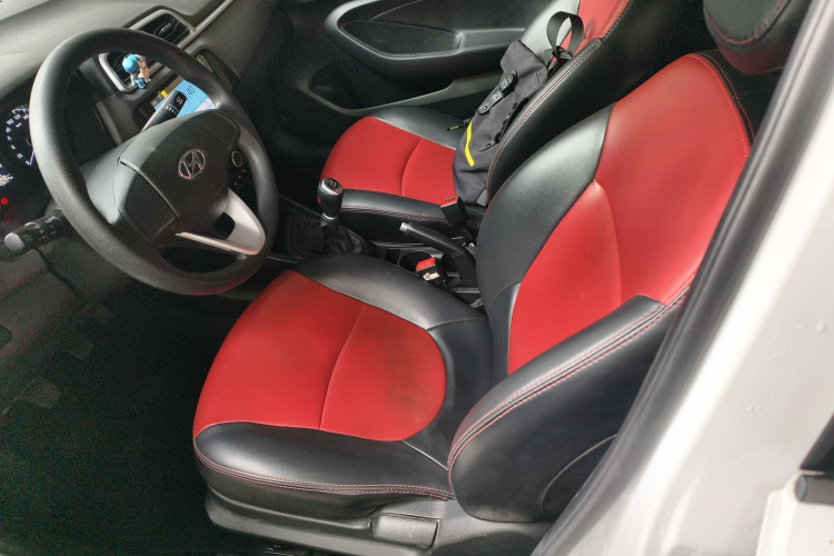 Hyundai Reina 2018 car image #19