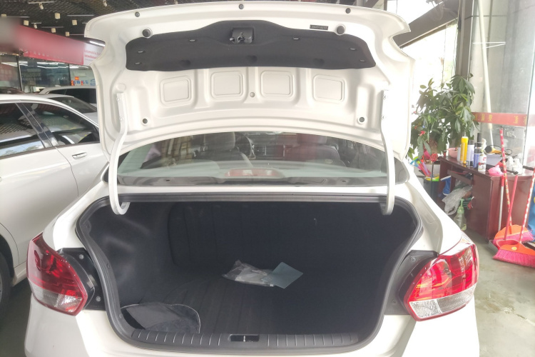 起亚 焕驰 2018 汽车图片 #19