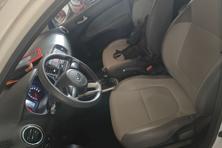 Kia Pegas 2020 imagen de coche #19