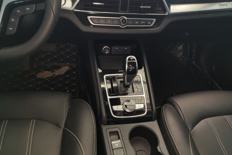 BYD Song New Energy 2018 immagine di auto #19