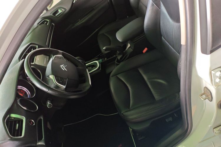 Citroen C4L 2016 image de voiture #19
