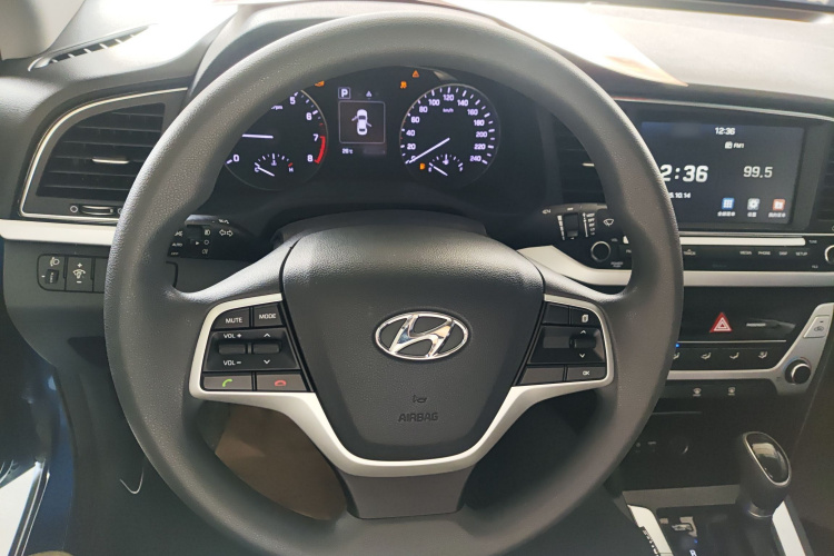 Hyundai Elantra AD 2018 car image #19