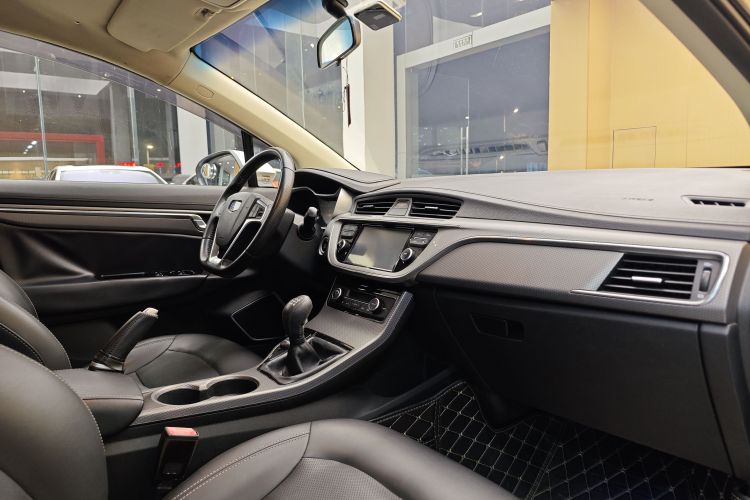 GEELY 2017 immagine di auto #19