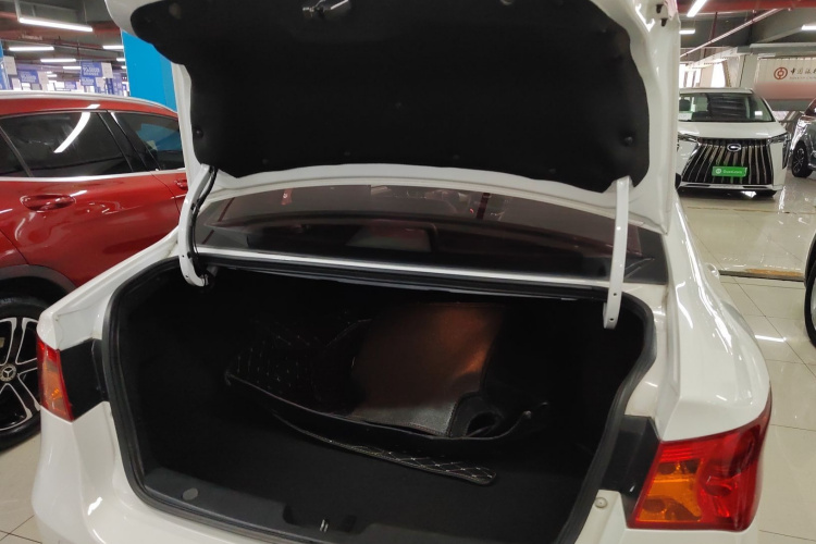 Roewe 350 2016 imagem de carro #19