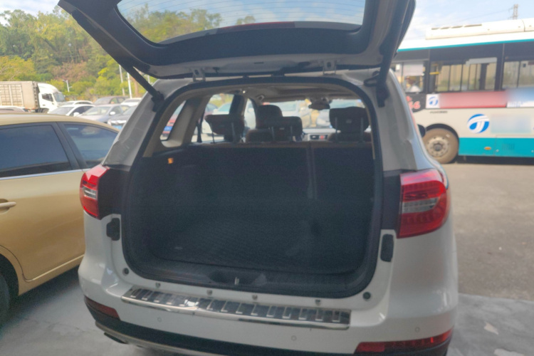 Haval H8 2017 car image #19