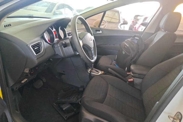 标致 标致308 2015 汽车图片 #19