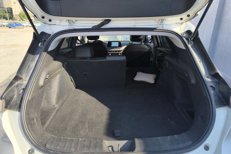 Chevrolet Charm 2023 car image #19