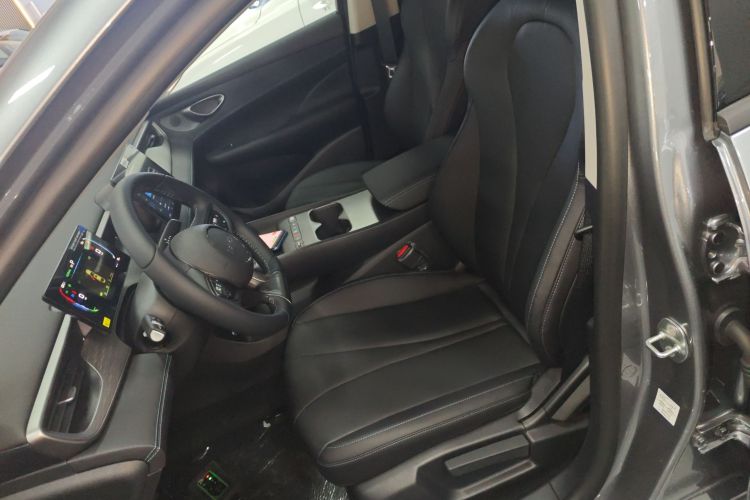 BYD Seal 05 DM-i 2025 car image #19
