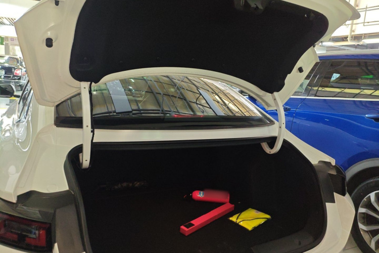 长安 逸动 2025 汽车图片 #19