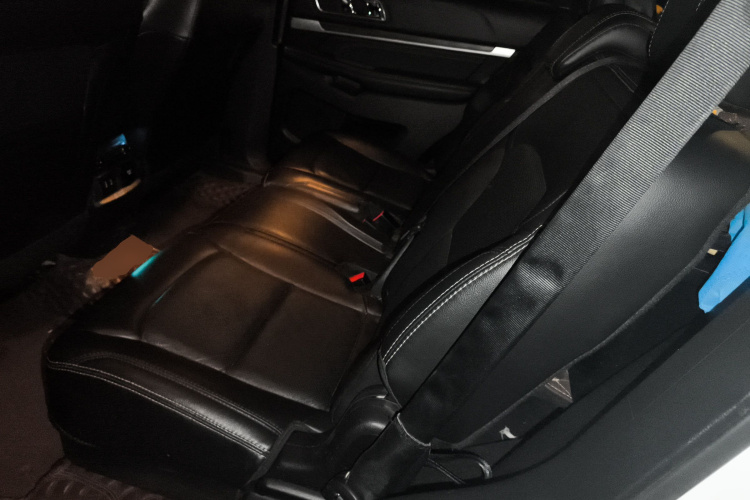 Ford Explorer (Imported) 2018 car image #19