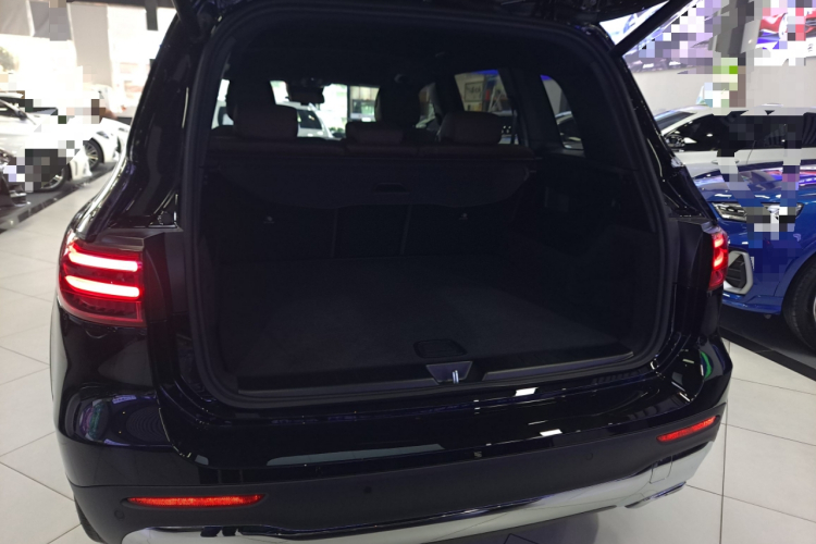 Mercedes-Benz GLB Class 2025 car image #19