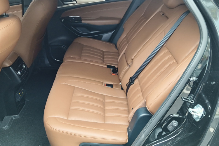 Changan CS95 2017 #19 Changan CS95 2017 صورة سيارة #19
