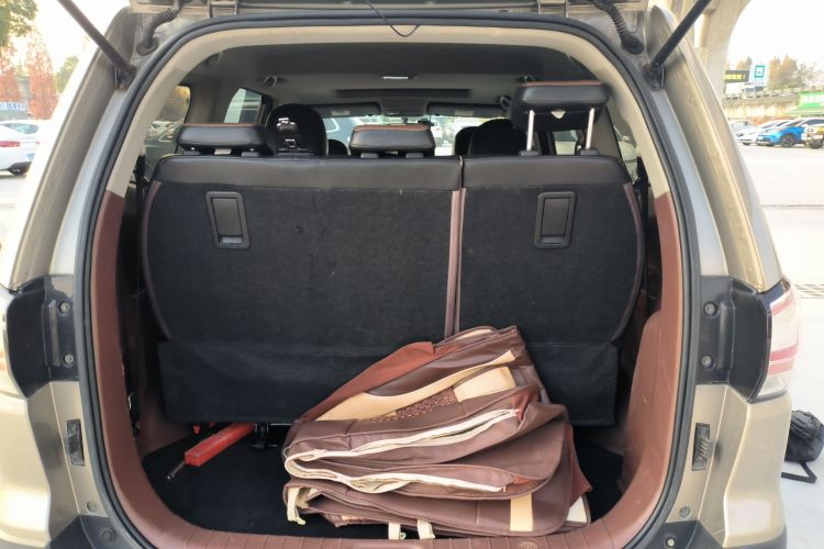 Forthing SX6 2018 car image #19