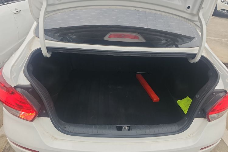 起亚 焕驰 2018 汽车图片 #19