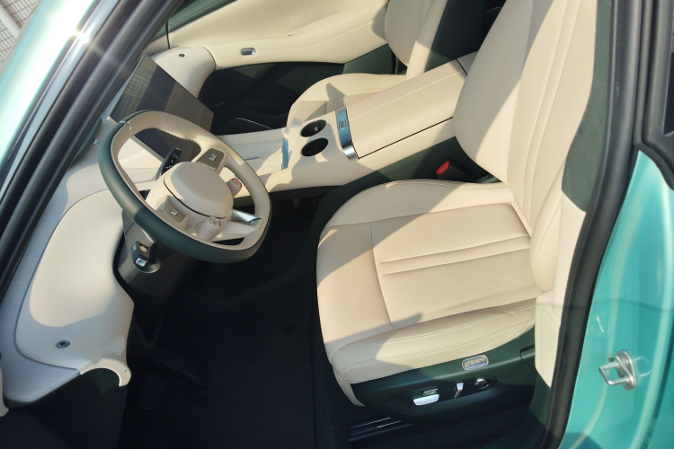 小米汽车 小米YU7 2025 汽车图片 #19