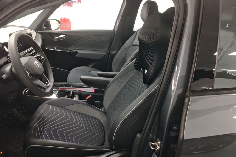 Volkswagen ID.3 2024 car image #19
