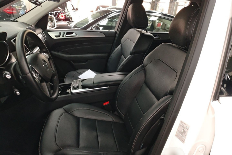 Mercedes-Benz M Class 2015 #19 Mercedes-Benz M Class 2015 car image #19