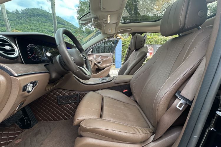 Mercedes-Benz E Class 2020 car image #19