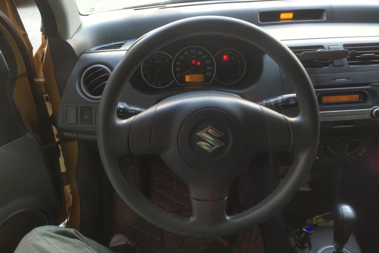 铃木 雨燕 2017 汽车图片 #19