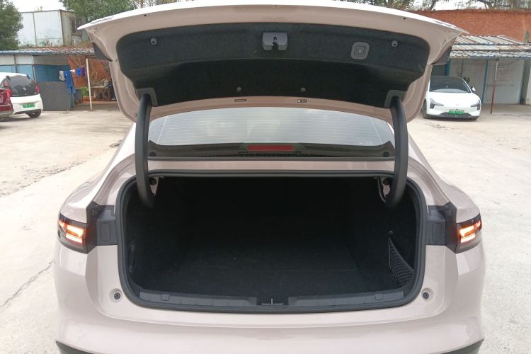 零跑汽车 零跑B01 2025 汽车图片 #19