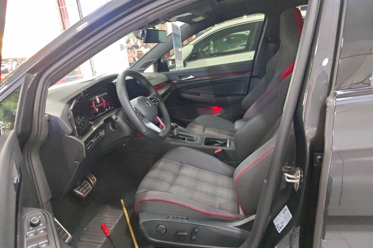 Volkswagen GolfGTI 2022 car image #19