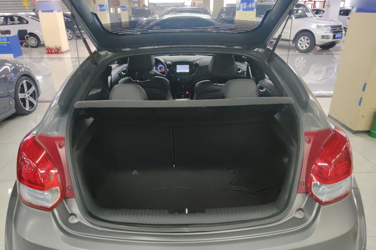 Hyundai Veloster 2015 #19 Hyundai Veloster 2015 car image #19