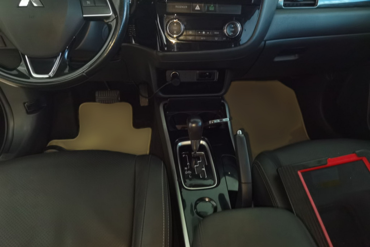 Rolls-Royce 2017 #19 Rolls-Royce 2017 car image #19