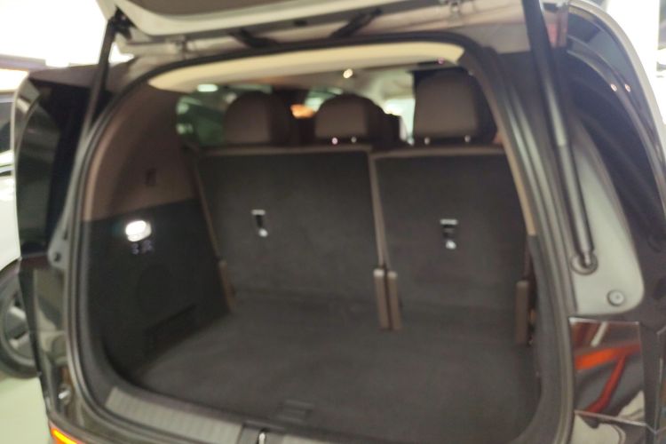 理想汽车 理想MEGA 2024 汽车图片 #19