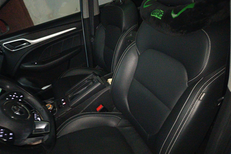 MG EZS Electric 2019 car image #19