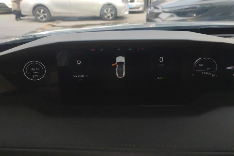 Changan UNI-V iDD 2023 car image #19