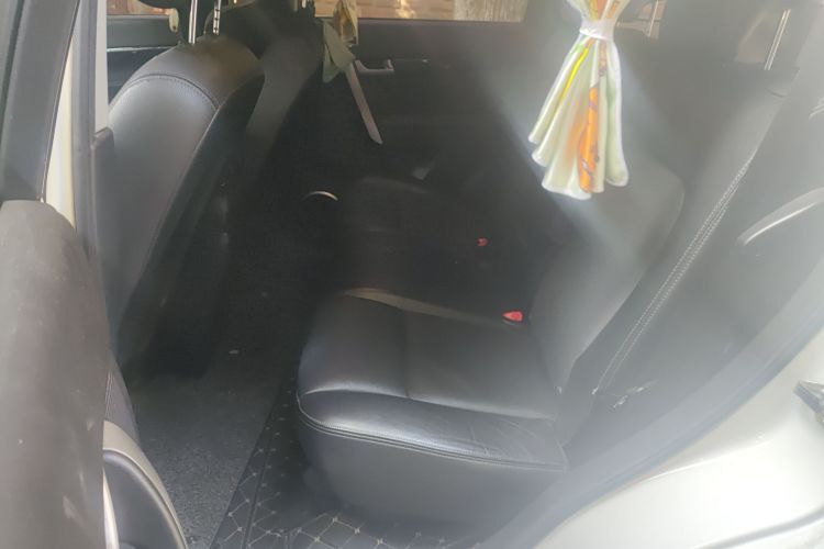 Chevrolet Captiva 2016 car image #19