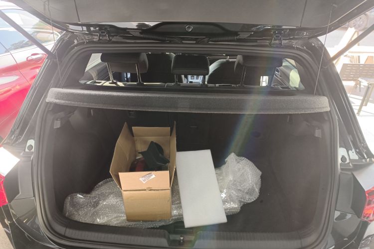 Volkswagen Golf 2021 car image #19