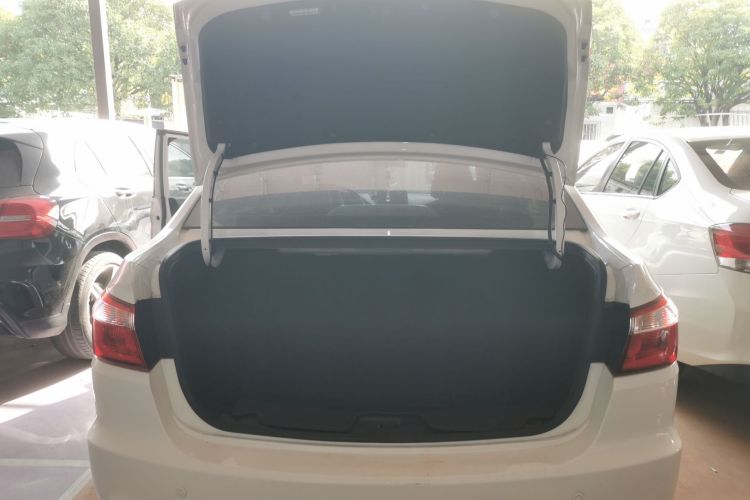 长安 悦翔V7 2015 汽车图片 #19