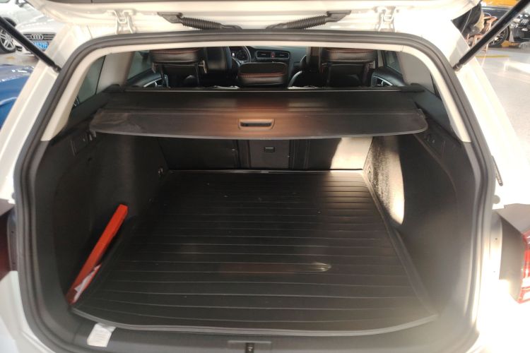 Volkswagen Golf (Imported) 2019 imagem de carro #19