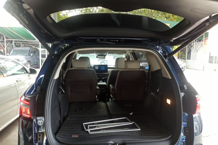 BYD Song MAX New Energy 2023 car image #19