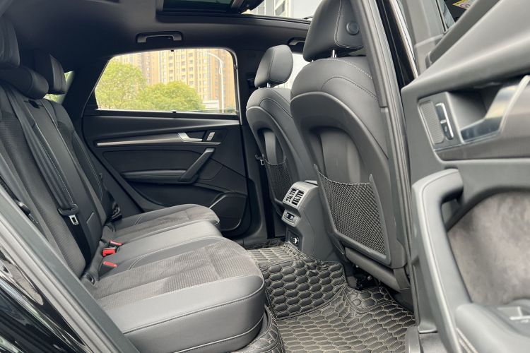 Audi Q5L Sportback 2023 #19 Audi Q5L Sportback 2023 immagine di auto #19