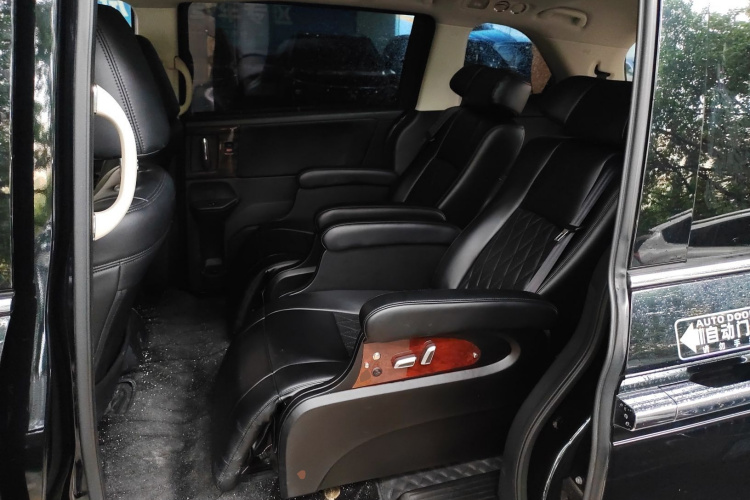 Honda Elysion 2018 car image #19