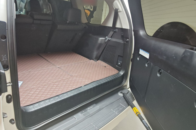 Toyota Land Cruiser Prado 2017 car image #19