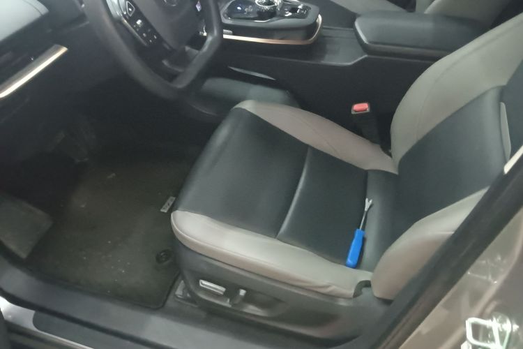 Toyota bZ3 2023 immagine di auto #19