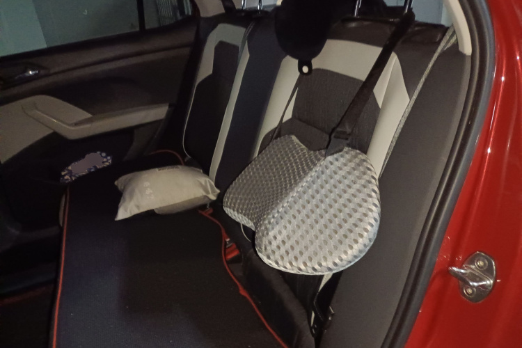 Volkswagen T-Cross 2019 #19 Volkswagen T-Cross 2019 car image #19