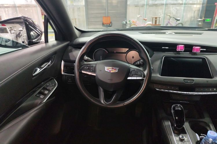 2020 car image #19