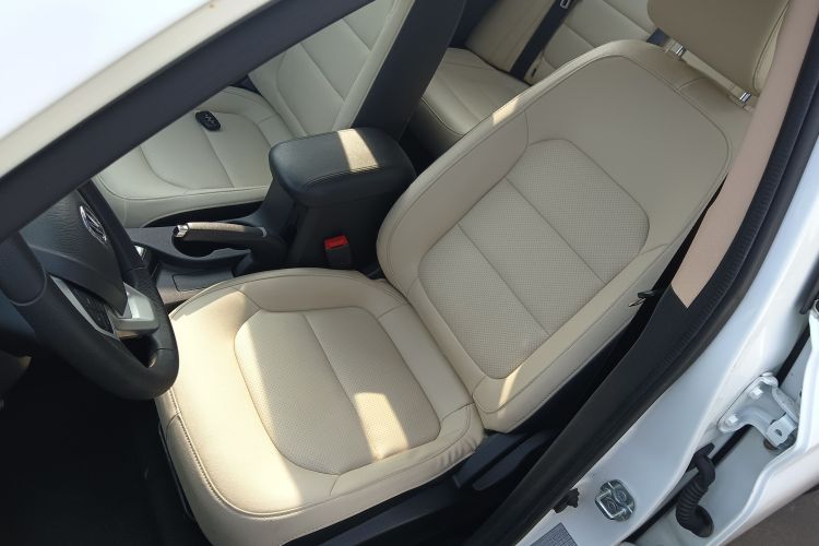 长安 悦翔V7 2017 汽车图片 #19