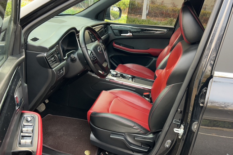 SWM斯威汽车 SWM斯威G05 2023 汽车图片 #19