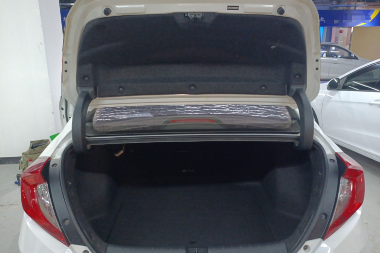 Honda Civic 2017 car image #19