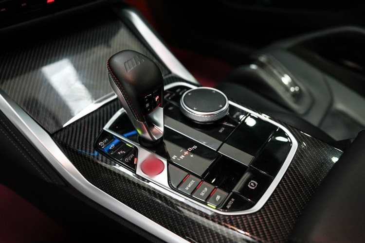 BMW M4 2024 imagen de coche #19