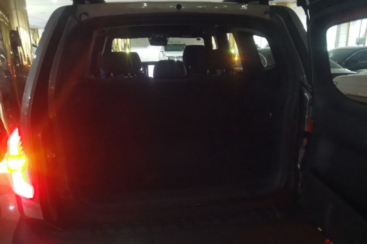 Deepal G318 2024 изображение автомобиля #19