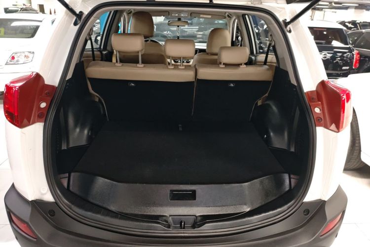 Toyota RAV4 2014 car image #19